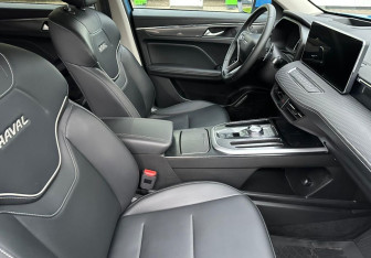 Подержанный автомобиль Haval Jolion 2022 года (10 фото)