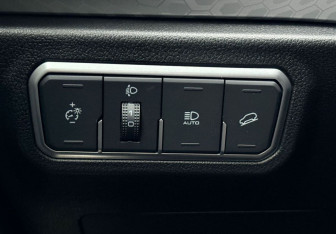 Подержанный автомобиль Haval F7 2023 года (18 фото)