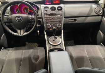 Подержанный автомобиль Mazda CX-7 2011 года (10 фото)