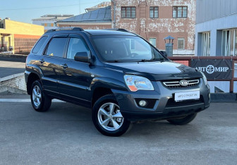 Подержанный автомобиль Kia Sportage 2009 года (3 фото)