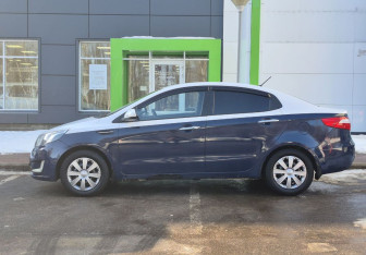 Подержанный автомобиль Kia Rio Sedan 2012 года (8 фото)