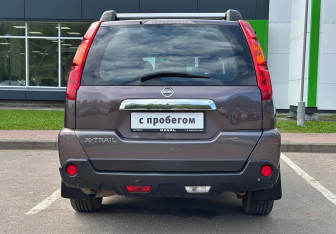 Подержанный автомобиль Nissan X-Trail 2008 года (6 фото)