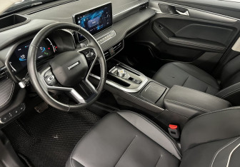 Подержанный автомобиль Haval Jolion 2023 года (9 фото)