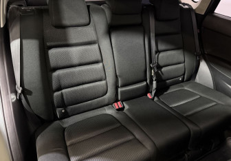 Подержанный автомобиль Mazda CX-5 2012 года (11 фото)