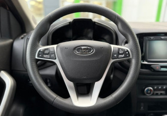 Подержанный автомобиль LADA (ВАЗ) XRAY 2018 года (13 фото)