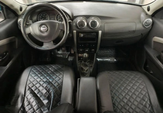 Подержанный автомобиль Nissan Almera Sedan 2014 года (10 фото)