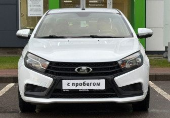 Подержанный автомобиль LADA (ВАЗ) Vesta Sedan 2016 года (2 фото)