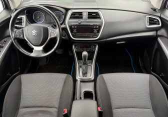 Подержанный автомобиль Suzuki SX4 Hatchback 2014 года (11 фото)