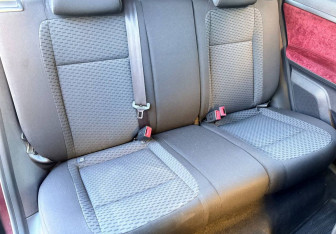 Подержанный автомобиль Skoda Fabia Hatchback 2011 года (11 фото)