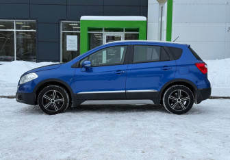 Подержанный автомобиль Suzuki SX4 Hatchback 2014 года (7 фото)