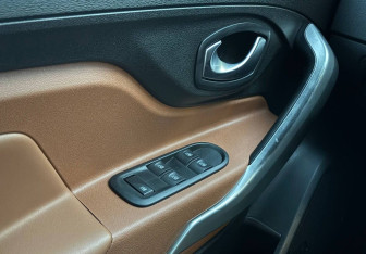 Подержанный автомобиль LADA (ВАЗ) XRAY 2018 года (15 фото)