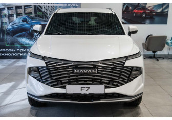 Новый Haval F7 2025 (2 фото)
