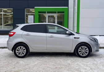 Подержанный автомобиль Kia Rio Hatchback 2013 года (4 фото)