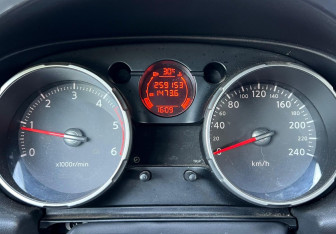 Подержанный автомобиль Nissan Qashqai 2009 года (13 фото)