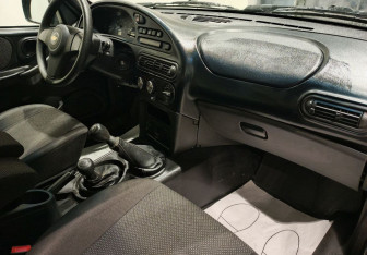 Подержанный автомобиль Chevrolet Niva 2017 года (13 фото)