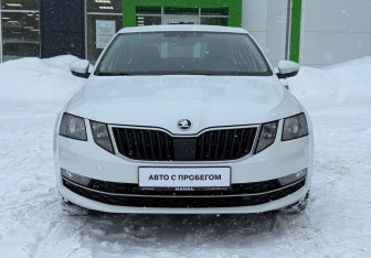 Подержанный автомобиль Skoda Octavia Liftback 2019 года (2 фото)