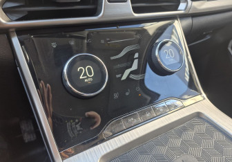 Подержанный автомобиль Exeed TXL 2022 года (13 фото)