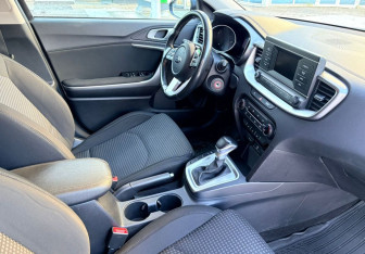 Подержанный автомобиль Kia Ceed Wagon 2020 года (9 фото)