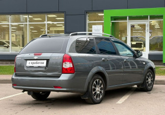 Подержанный автомобиль Chevrolet Lacetti Wagon 2012 года (5 фото)