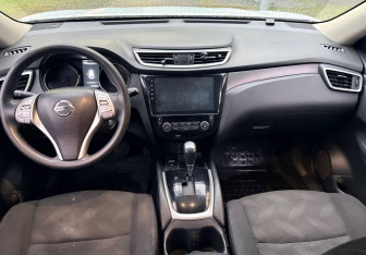 Подержанный автомобиль Nissan X-Trail 2016 года (9 фото)