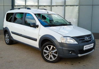 Подержанный автомобиль LADA (ВАЗ) Largus Wagon 2020 года (2 фото)