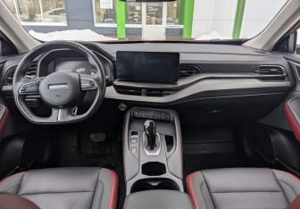 Подержанный автомобиль Haval F7x 2023 года (9 фото)
