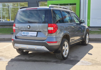 Подержанный автомобиль Skoda Yeti 2014 года (5 фото)