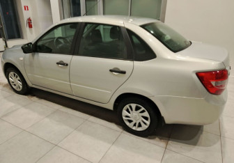 Подержанный автомобиль LADA (ВАЗ) Granta Sedan 2017 года (5 фото)