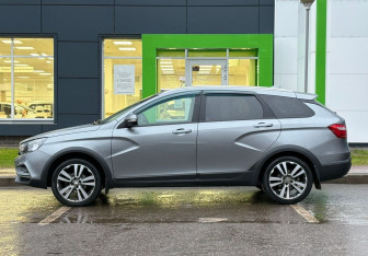 Подержанный автомобиль LADA (ВАЗ) Vesta Wagon 2020 года (8 фото)