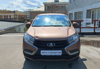 Подержанный автомобиль LADA (ВАЗ) XRAY 2020 года (2 фото)