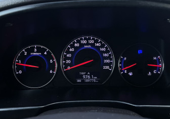 Подержанный автомобиль Hyundai Santa Fe 2011 года (11 фото)