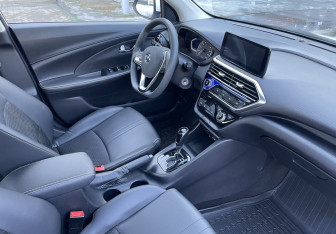 Подержанный автомобиль Changan Alsvin 2023 года (9 фото)