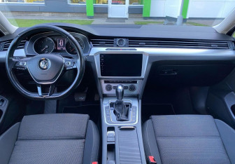 Подержанный автомобиль Volkswagen Passat Wagon 2017 года (9 фото)