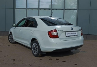 Подержанный автомобиль Skoda Rapid Liftback 2019 года (6 фото)
