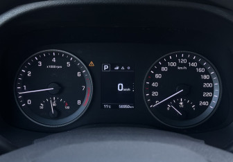 Подержанный автомобиль Hyundai Tucson 2016 года (12 фото)