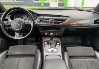 Подержанный автомобиль Audi A6 Sedan 2015 года (9 фото)