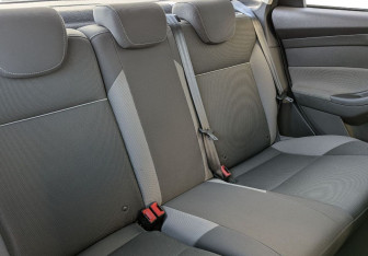 Подержанный автомобиль Ford Focus Sedan 2013 года (11 фото)