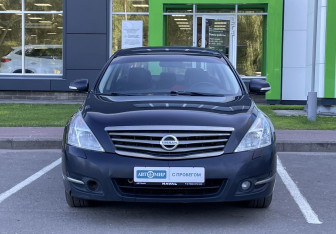 Подержанный автомобиль Nissan Teana 2010 года (2 фото)