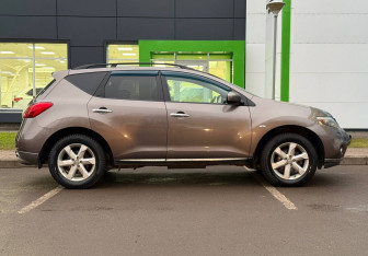 Подержанный автомобиль Nissan Murano Suv 2011 года (4 фото)