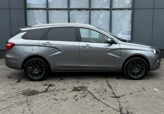 Подержанный автомобиль LADA (ВАЗ) Vesta Wagon 2020 года (7 фото)