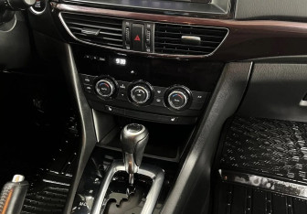 Подержанный автомобиль Mazda 6 Sedan 2014 года (12 фото)