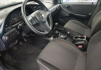 Подержанный автомобиль Chevrolet Niva 2019 года (10 фото)