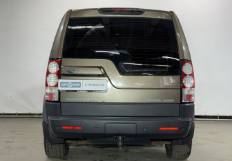 Подержанный автомобиль Land Rover Discovery 2010 года (6 фото)
