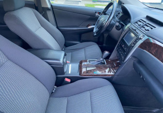 Подержанный автомобиль Toyota Camry Sedan 2016 года (10 фото)