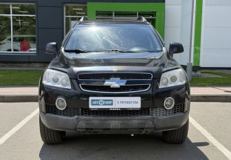 Подержанный автомобиль Chevrolet Captiva 2008 года (2 фото)