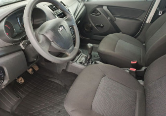 Подержанный автомобиль LADA (ВАЗ) Granta Sedan 2019 года (10 фото)