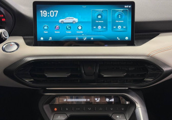 Подержанный автомобиль Kaiyi E5 2023 года (14 фото)