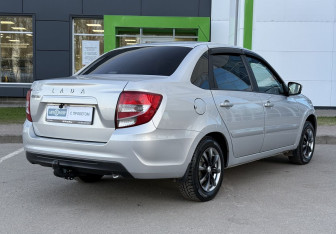 Подержанный автомобиль LADA (ВАЗ) Granta Sedan 2020 года (5 фото)