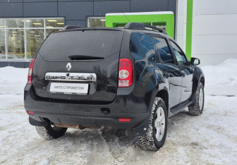 Подержанный автомобиль Renault Duster 2012 года (5 фото)