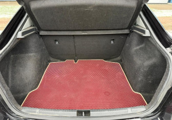 Подержанный автомобиль Skoda Rapid Liftback 2022 года (16 фото)